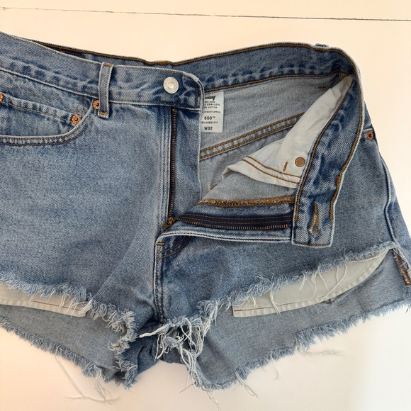 Levi's 550 High Waist Shorts Zip Fly Relaxed Fit Jeans Denim Blue Distressed 32 - Picture 12 of 13